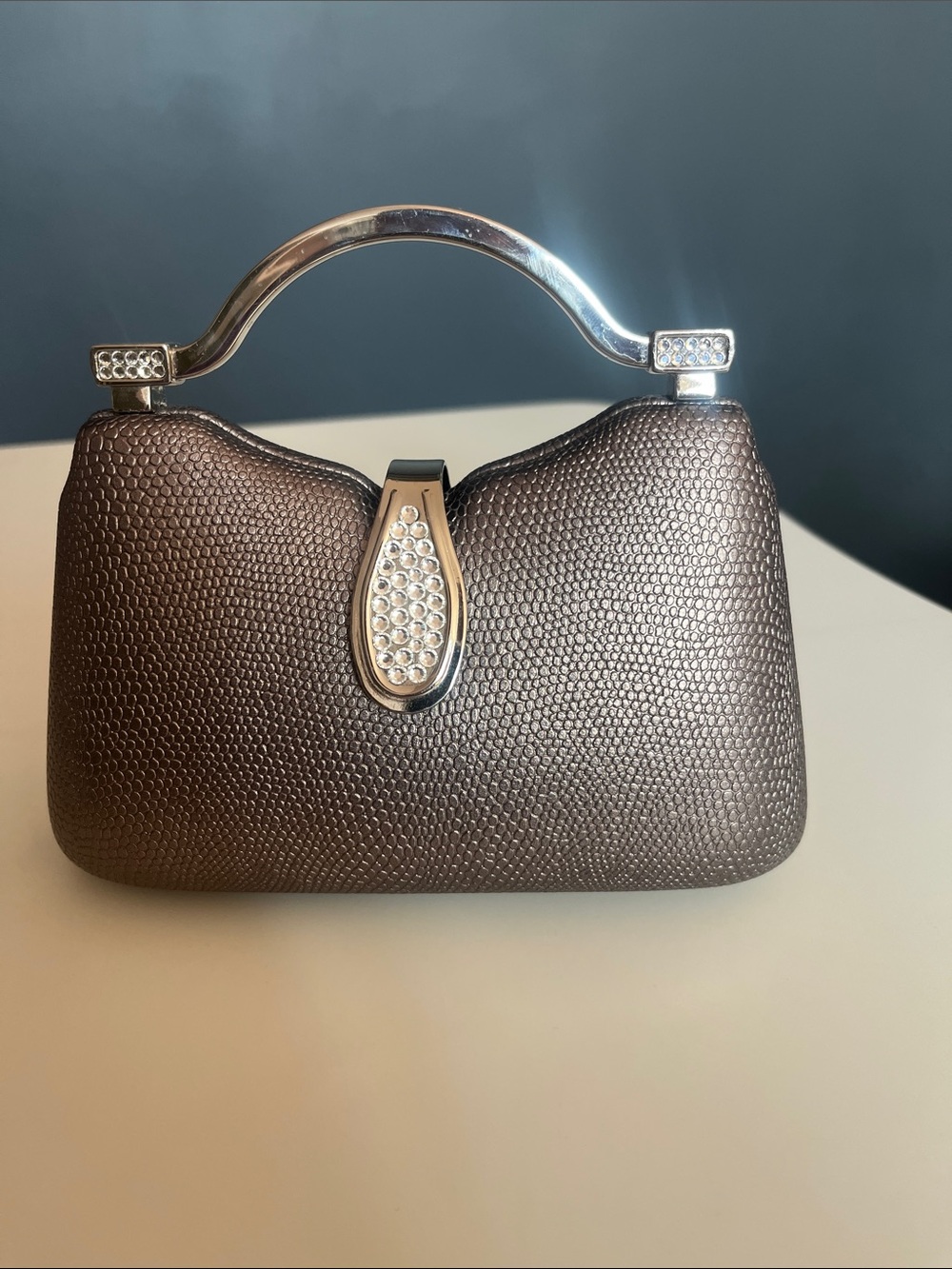 Elegant Gray Textured Top-Handle Evening Bag